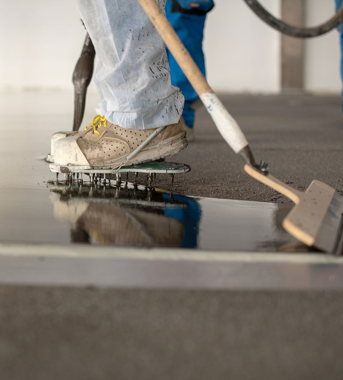Attrezzatura per riparazione pavimenti resina