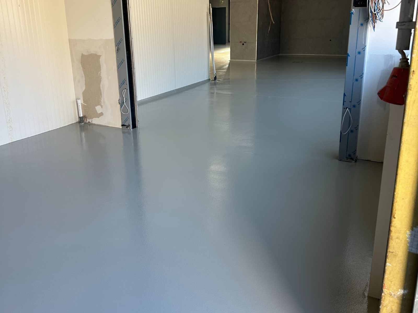 Pavimenti semi sintetici in resina